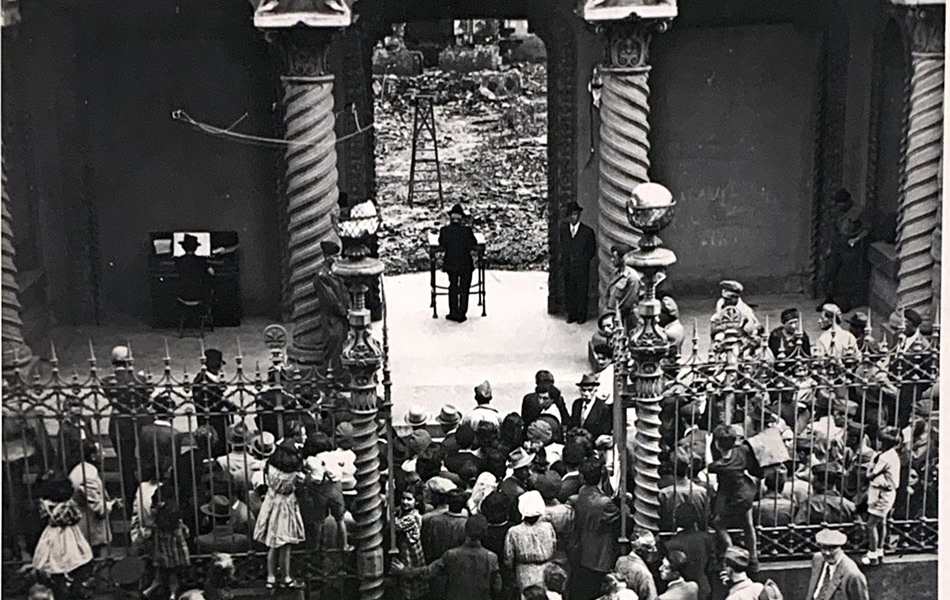 Fotografia storica del tempio distrutto durante la seconda guerra mondiale